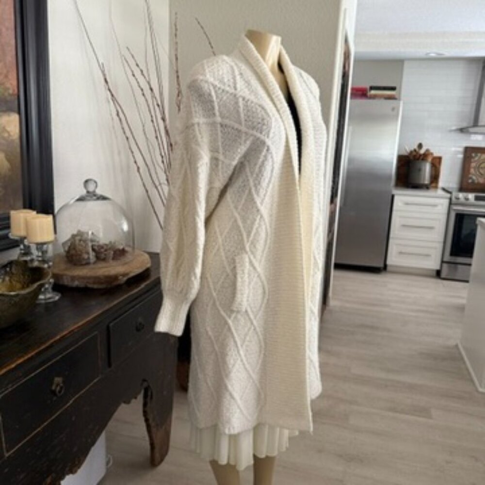 Sideffects Below The Knee Length Big Sleeved Fron… - image 7